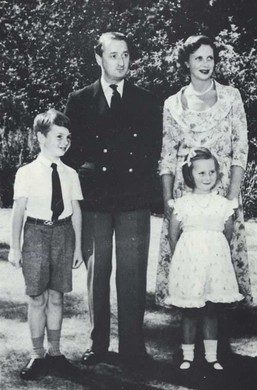 Young Sir Lachlan Maclean with his family in 1953